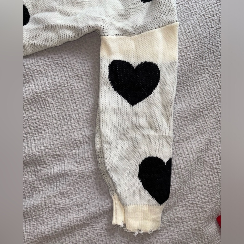 Distressed Heart Sweater - Picture 10 of 12